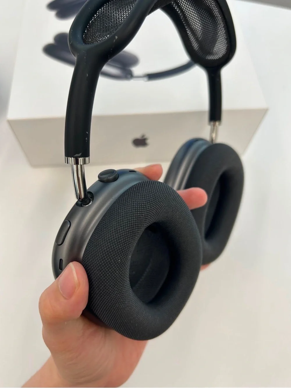 Apple AirPods Max Over-Ear Headphones — Space Gray/Black